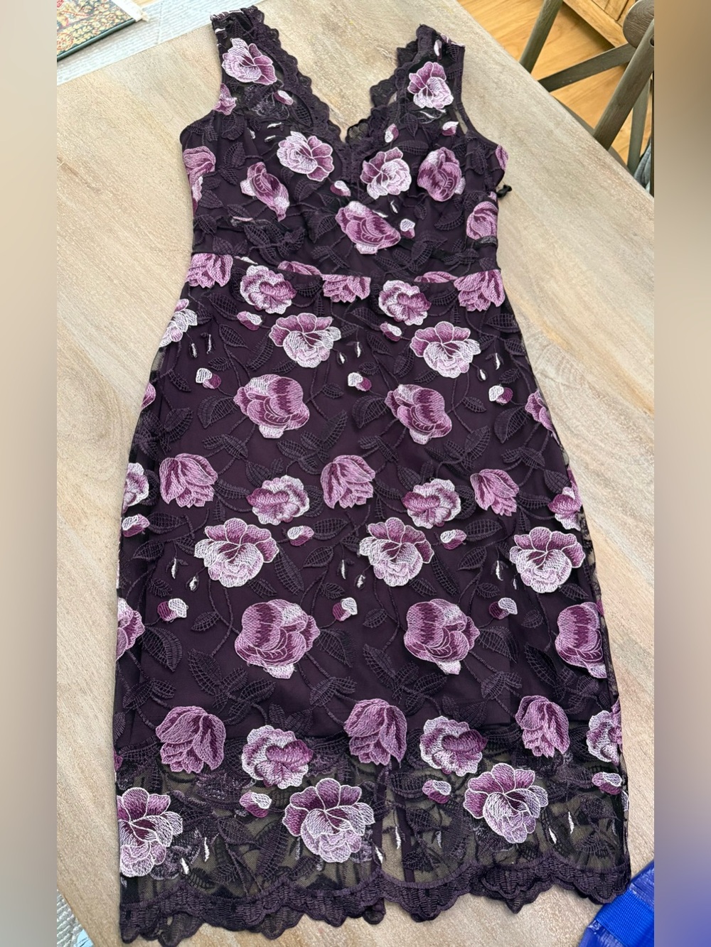 Kensie Floral Lace Sheath Dress in Plum and Lavender size 4
